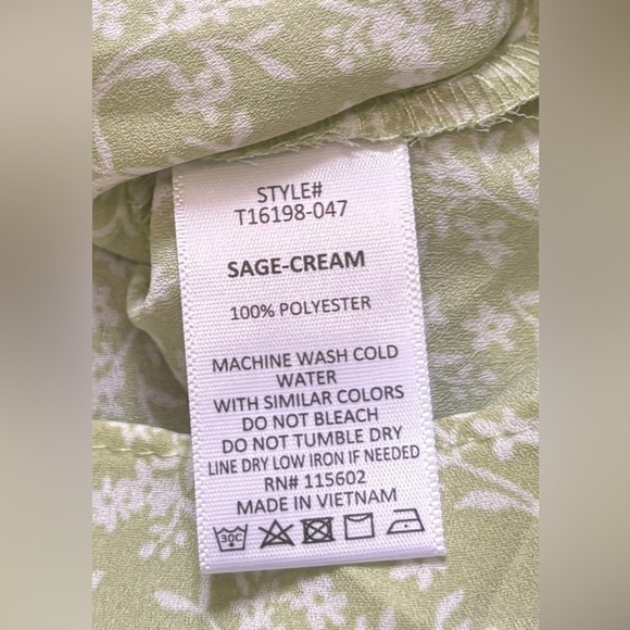 Lush Floral V-Neck Wrap Blouse - Picture 7 of 8